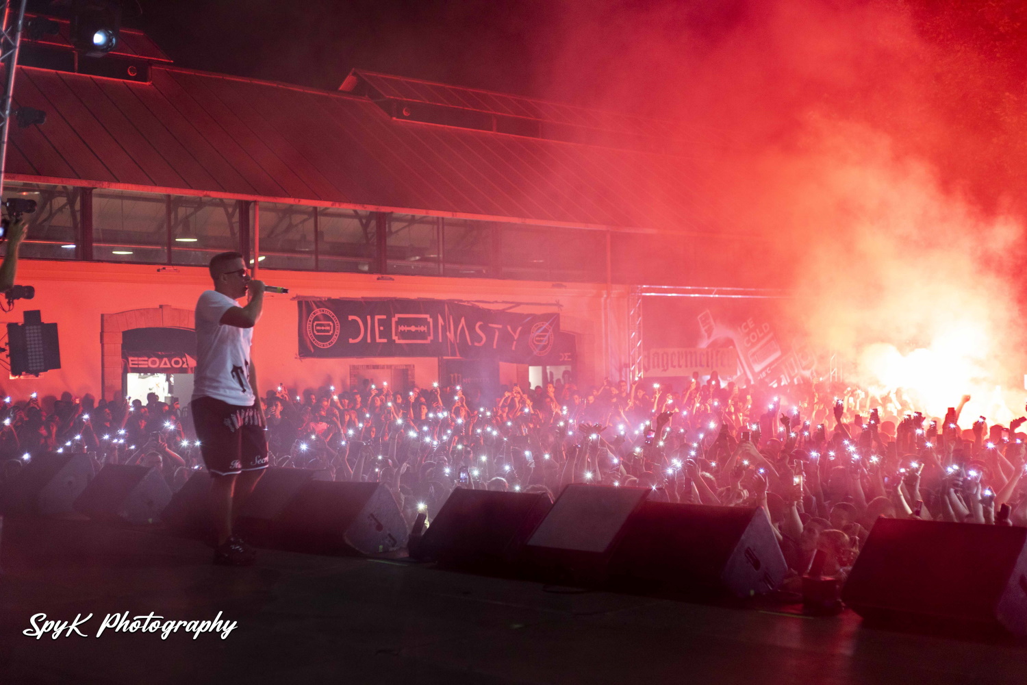 Με την άνοδο του Vlospa στο stage, το Off The Hook Festival 2022 στην Τεχνόπολη πήρε... φωτιά!