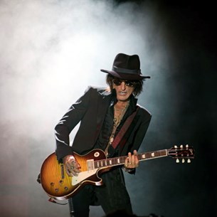 Η. . . αλήτικη κιθάρα του Joe Perry