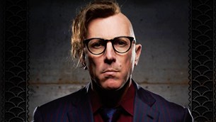 Ακόμα παλεύει με τον κορονοϊό ο Maynard James Keenan