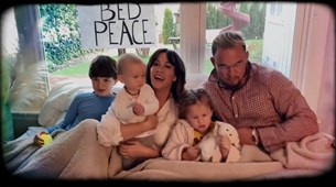 Διασκευάζει Lennon, Yoko Ono η Alanis Morissette