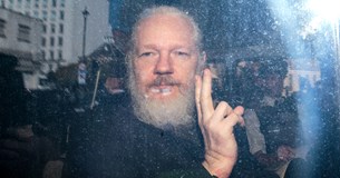 Βροντερό «όχι» Βρετανών για την έκδοση Assange