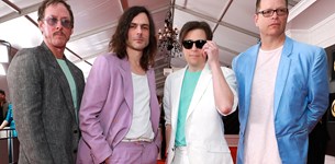 Weezer - All My Favorite Songs (official video)
