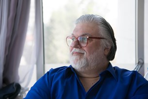 Πέθανε ο σπουδαίος σκηνοθέτης Βασίλης Νικολαΐδης. . .