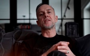 O Nergal ενάντια σε αναχρονιστικούς Πολωνικούς νόμους