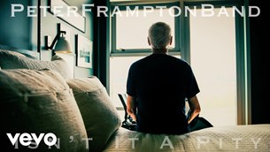 Cover-αφιέρωση στον George Harrison από τους Peter Frampton Band
