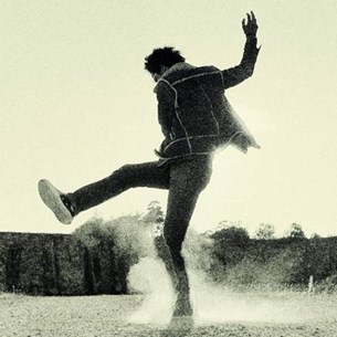 Ακούστε το νέο κομμάτι του Eagle Eye Cherry