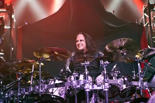 Πέθανε ο Joey Jordison!