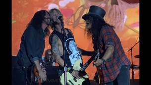 Ιερόσυλοι διοργανωτές κόβουν Guns N Roses και Grohl στη μέση του Paradise City