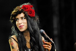 Θέμα έκθεσης μουσείου η Amy Winehouse