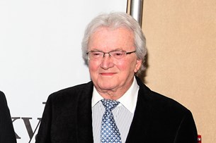 Έφυγε από τη ζωή ο συνθέτης των Willy Wonka, Goldfinder