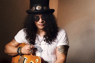 The River Is Rising το νέο single του Slash