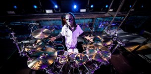 Slipknot: Η απόκοσμη νέα μάσκα του Jay Weinberg