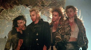 The Lost Boys: Δαγκώματα, κραυγές και χαμόγελα