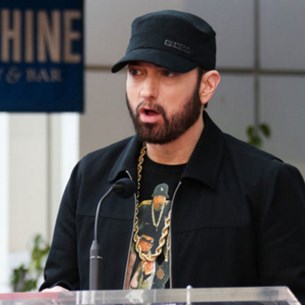 Ετοιμάζει νέο υλικό ο Eminem