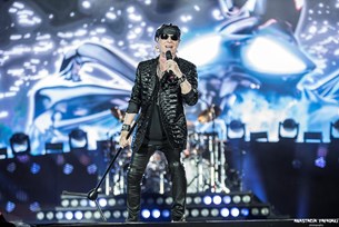 10 στιγμές από τη μεγάλη συναυλία των Scorpions & Alice Cooper 