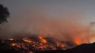 Καπνογόνα. . . αντιπερισπασμού εν μέσω λαίλαπας