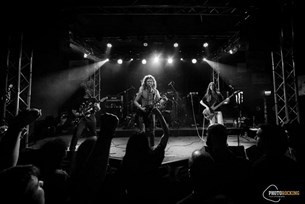 Οι Hailsteel παρουσιάζουν το video του Violence Of Law