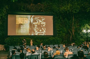 Midnight Express: Η φωλιά της Ριβιέρα στην πόλη των ζωντανών νεκρών