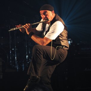 Ο Ian Anderson των Jethro Tull μιλάει για την ασθένεια του