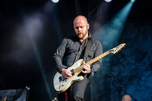 Θλίψη. . . Έφυγε από τη ζωή ο κιθαρίστας των Soilwork στα 47 του