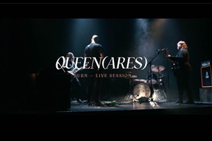 Queen(Ares) | Νέο Live Session Video