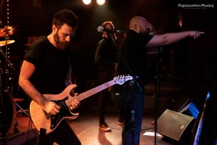 Δείτε clicks από το live των Πτέρυγα 3, Γουρούνια Στο Διάστημα, Motherfuzz, στο AN Club