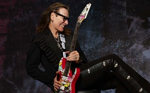 Ο Steve Vai έρχεται στην Ελλάδα για δύο μοναδικές εμφανίσεις