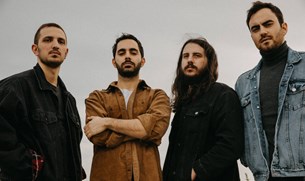 Deaf Radio: Μας αρέσει τα κομμάτια που γράφουμε να ακουμπούν την κοινωνική πραγματικότητα